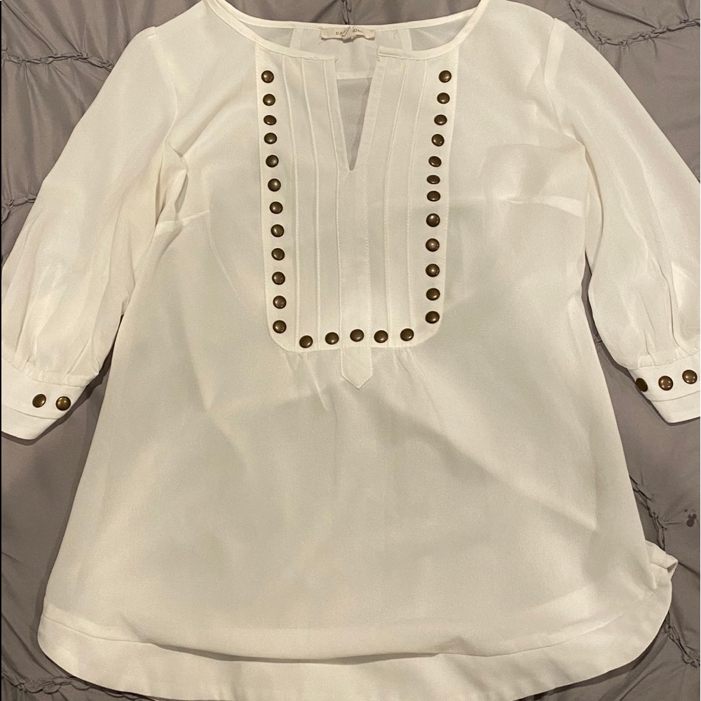 Hawthorn White Blouse